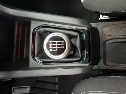 Photo 32 Renault Clio  Blue dCi 100 ch GSR2