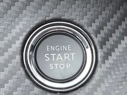 Photo 77 Peugeot 208  Hybrid 100 e-DCS6