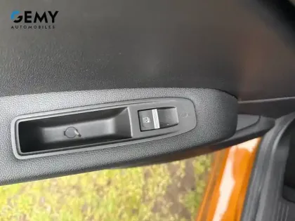 Photo 16 Renault Captur  E-Tech 145 - 21