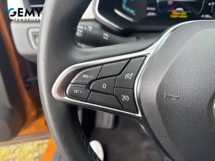 Photo 19 Renault Captur  E-Tech 145 - 21