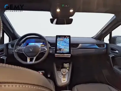 Photo 7 Renault Symbioz  E-Tech full hybrid 145