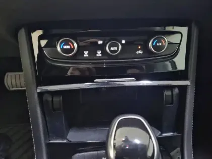 Photo 47 Opel Grandland X Gén. I Ph1 Elite 5