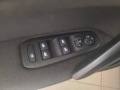 Photo 23 Peugeot 308  PureTech 130ch S&S EAT8