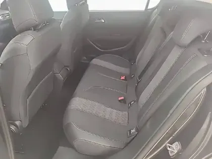 Photo 11 Peugeot 308  PureTech 130ch S&S EAT8