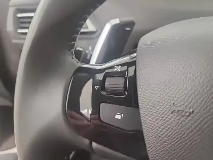 Photo 21 Peugeot 308  PureTech 130ch S&S EAT8