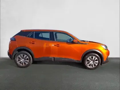 Photo 81 Peugeot 2008  PureTech 100 S&S BVM6