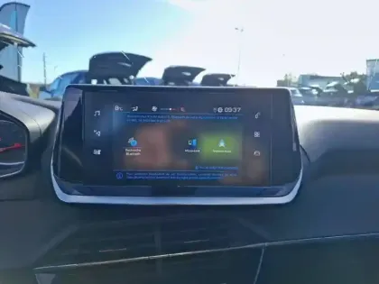 Photo 23 Peugeot 2008  PureTech 100 S&S BVM6