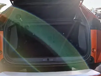 Photo 31 Peugeot 2008  PureTech 100 S&S BVM6