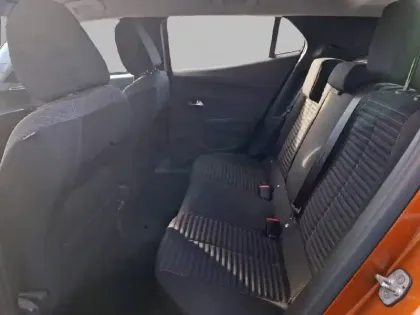 Photo 11 Peugeot 2008  PureTech 100 S&S BVM6