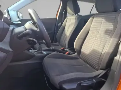 Photo 36 Peugeot 2008  PureTech 100 S&S BVM6