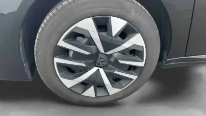 Photo 9 Peugeot 208  Hybrid 110 ch e-DCS6