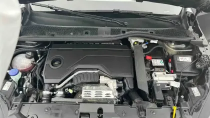 Photo 21 Peugeot 208  Hybrid 110 ch e-DCS6