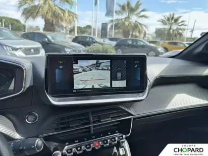 Photo 12 Peugeot 208  Electrique 50 kWh 136ch