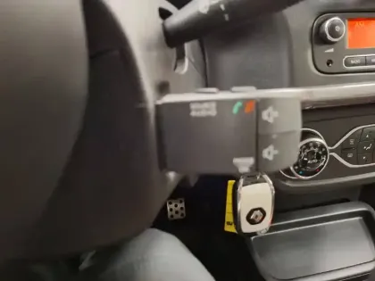 Photo 35 Renault Twingo  III 0.9 TCe 110