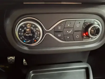 Photo 36 Renault Twingo  III 0.9 TCe 110