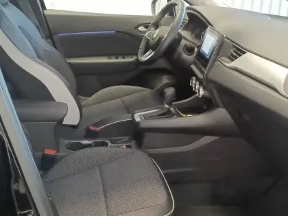 Photo 11 Renault Captur  E-Tech full hybrid 145