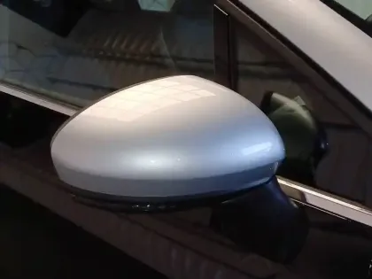 Photo 14 Renault Captur  E-Tech full hybrid 145