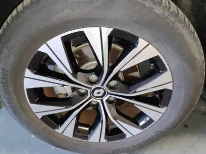 Photo 45 Renault Captur  E-Tech full hybrid 145