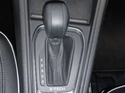 Photo 39 Renault Captur  E-Tech full hybrid 145