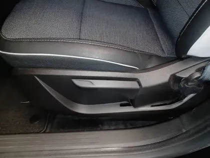 Photo 31 Renault Captur  E-Tech full hybrid 145