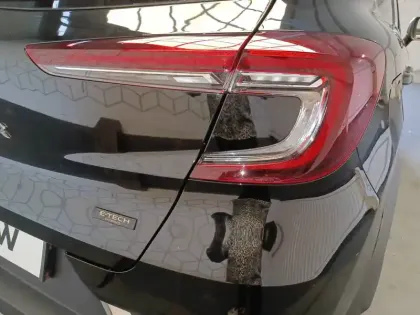 Photo 20 Renault Captur  E-Tech full hybrid 145