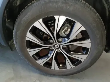 Photo 28 Renault Captur  E-Tech full hybrid 145