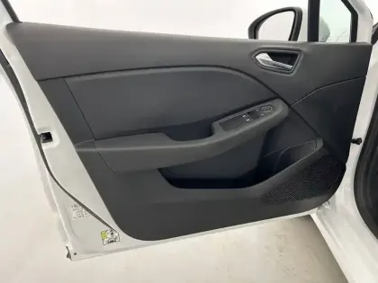Photo 10 Renault Clio  E-Tech 140 - 21N