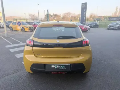 Photo 65 Peugeot 208  PureTech 75 S&S BVM5