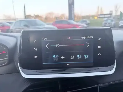 Photo 19 Peugeot 208 Gén. II Ph1 NG Active 5