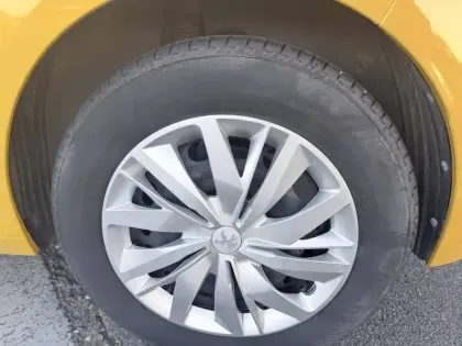 Photo 26 Peugeot 208 Gén. II Ph1 NG Active 5