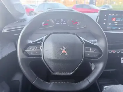 Photo 70 Peugeot 208  PureTech 75 S&S BVM5