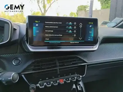 Photo 15 Peugeot 208  Electrique 50 kWh 136ch