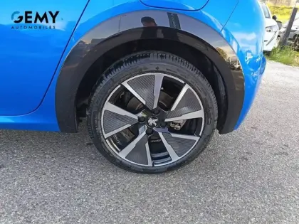 Photo 10 Peugeot 208  Electrique 50 kWh 136ch