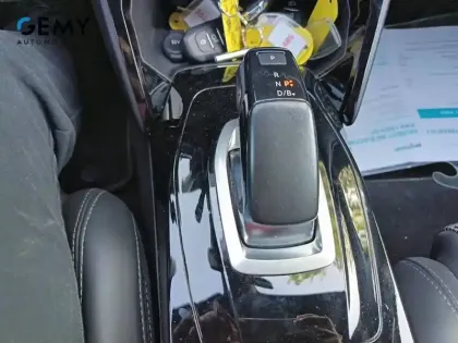 Photo 20 Peugeot 208  Electrique 50 kWh 136ch