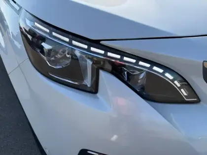 Photo 15 Peugeot 3008  Puretech 180ch S&S EAT8