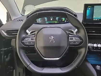 Photo 80 Peugeot 3008  Hybrid 225 e-EAT8