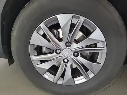 Photo 35 Peugeot 2008 Gén. II Ph1 NG Style 5