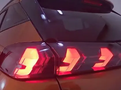 Photo 39 Peugeot 2008 Gén. II Ph1 NG Style 5