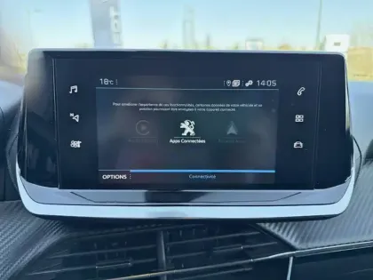 Photo 17 Peugeot 2008  PureTech 100 S&S BVM6