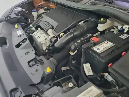 Photo 37 Peugeot 2008 Gén. II Ph1 NG Style 5