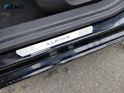 Photo 12 Renault Clio  E-Tech full hybrid 145 ch GSR2