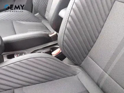 Photo 14 Renault Clio  E-Tech full hybrid 145 ch GSR2