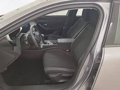 Photo 37 Peugeot 308  PureTech 110ch S&S BVM6