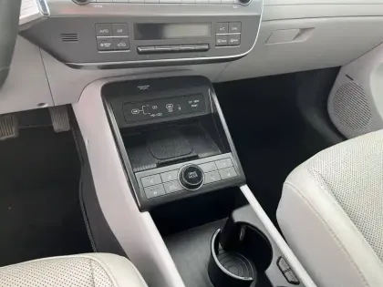 Photo 44 Hyundai Kona  Hybrid 141