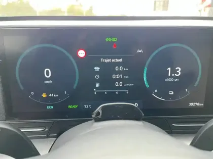 Photo 100 Hyundai Kona  Hybrid 141