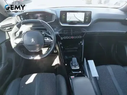 Photo 7 Peugeot 2008  PureTech 130 S&S EAT8