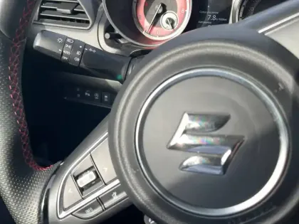 Photo 84 Suzuki Swift  Sport 1.4 Boosterjet Hybrid