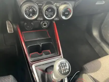 Photo 51 Suzuki Swift  Sport 1.4 Boosterjet Hybrid