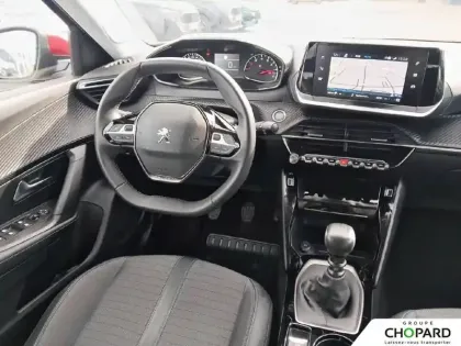 Photo 25 Peugeot 2008  PureTech 100 S&S BVM6
