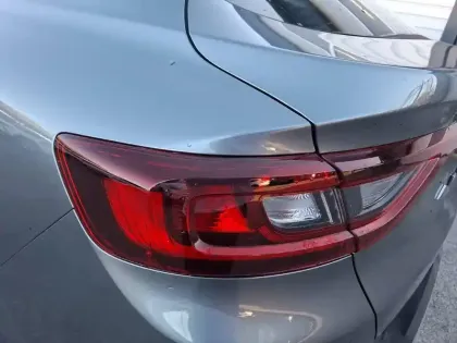 Photo 27 Renault Arkana  E-Tech 145